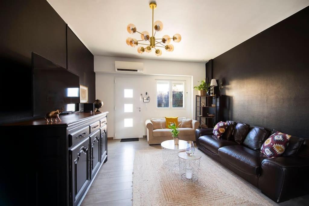 Jolie Maison Sur Orleans, Parking & Climatisation Екстер'єр фото
