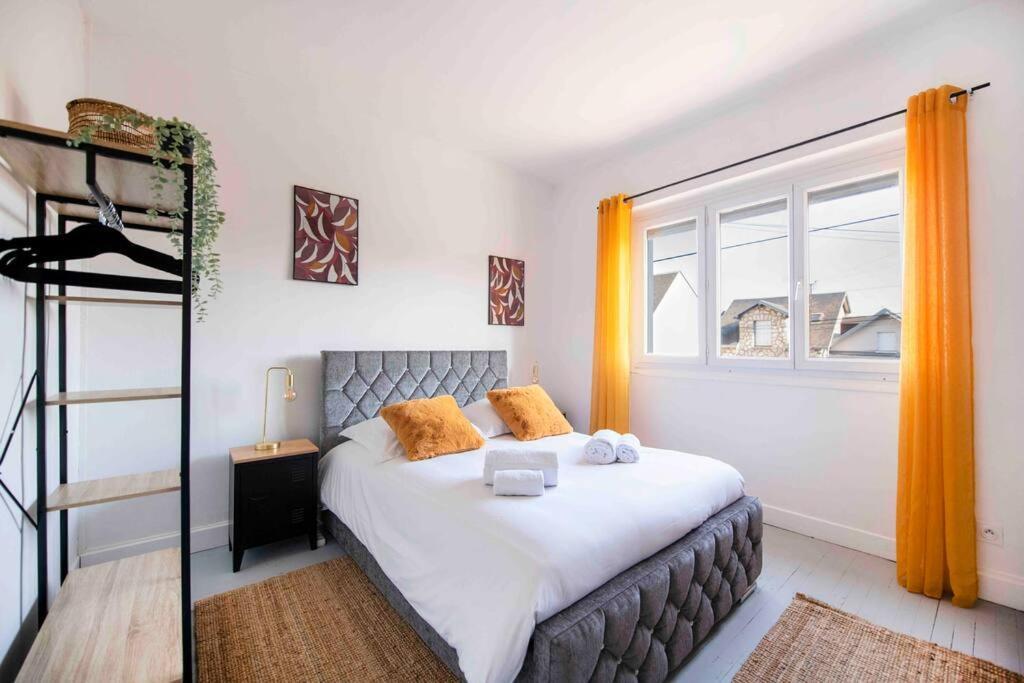 Jolie Maison Sur Orleans, Parking & Climatisation Екстер'єр фото