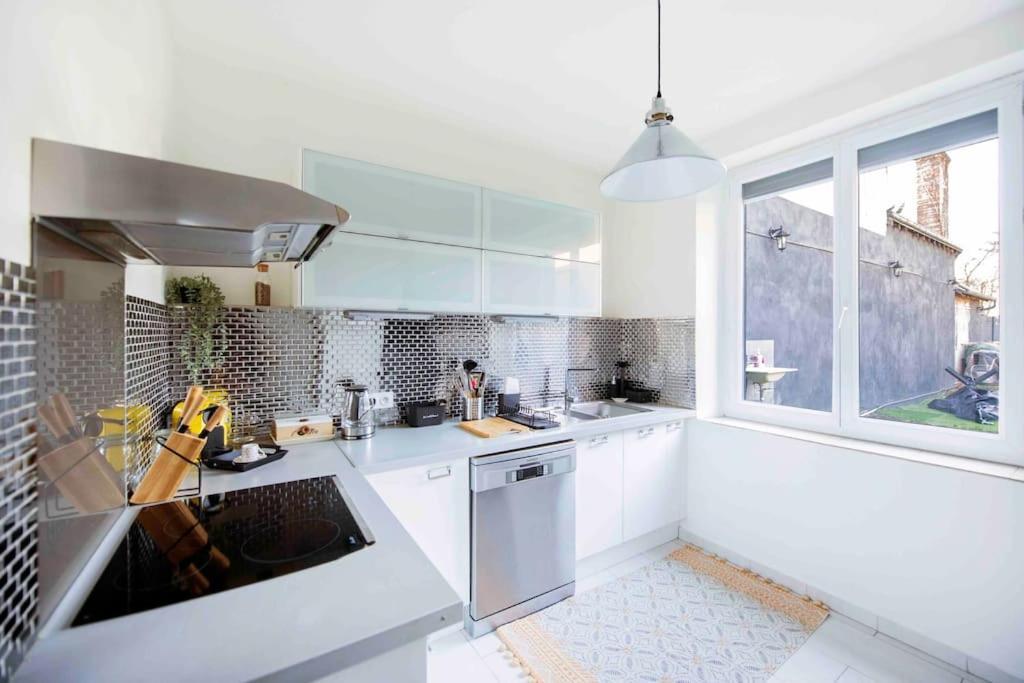Jolie Maison Sur Orleans, Parking & Climatisation Екстер'єр фото